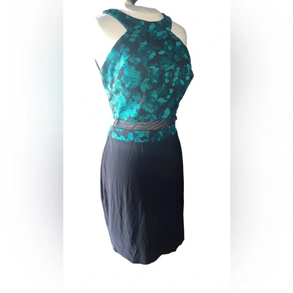 Morgan and Co semi formal green embroidered cocktail dress size 9 - Picture 6 of 12
